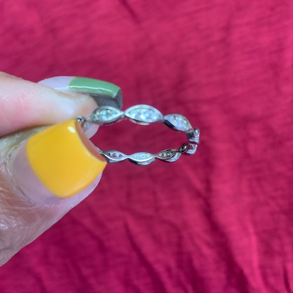 Elegant CZ Sterling Silver 925 Ring - Picture 2 of 6